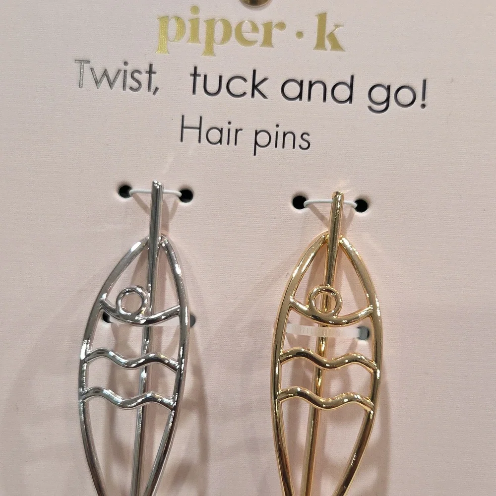 💛▪️Piper K▪️ Silver and Gold  Fish- Shaped Set Of 2 Twist Tuck N Go Hair Pins